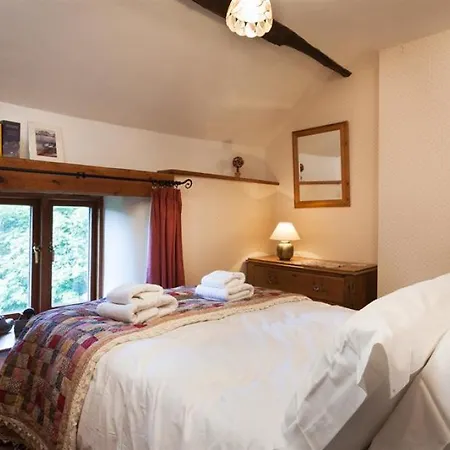 Vakantiehuis Ruskin House At Lowgrove *